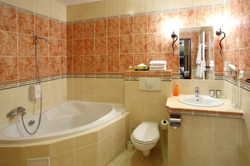 פלזן Hotel Palace מראה חיצוני תמונה